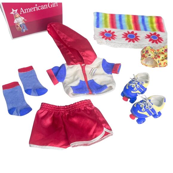 American Girl Julie 2in1 Summer Set Roller Skates Towel Shoes Socks Top Swimsuit - Picture 5 of 12